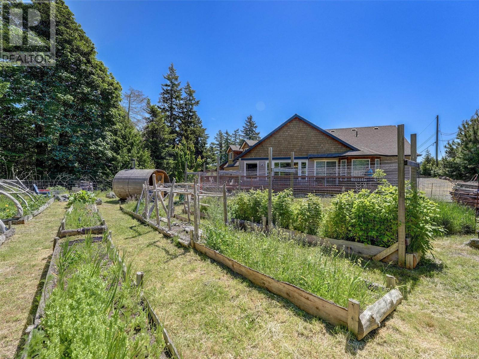 7288 Thelmita Pl Property Photo 14