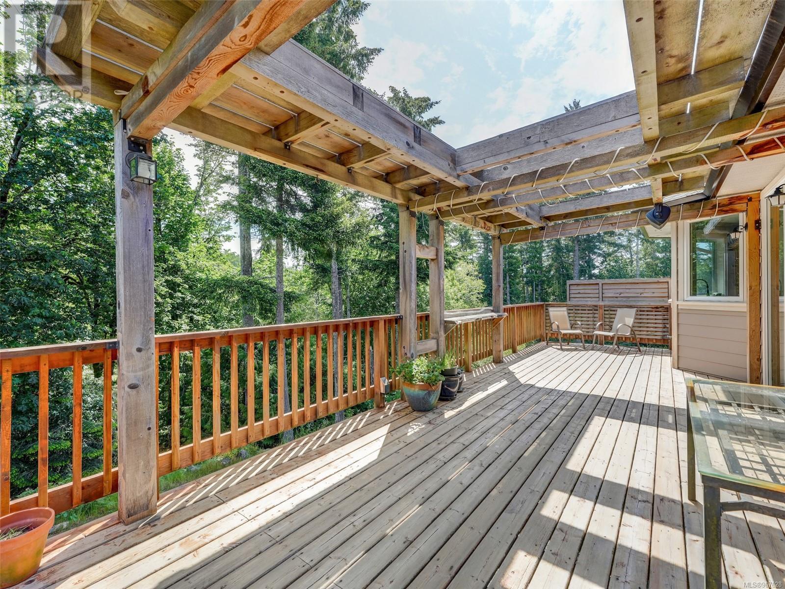 7288 Thelmita Pl Property Photo 32