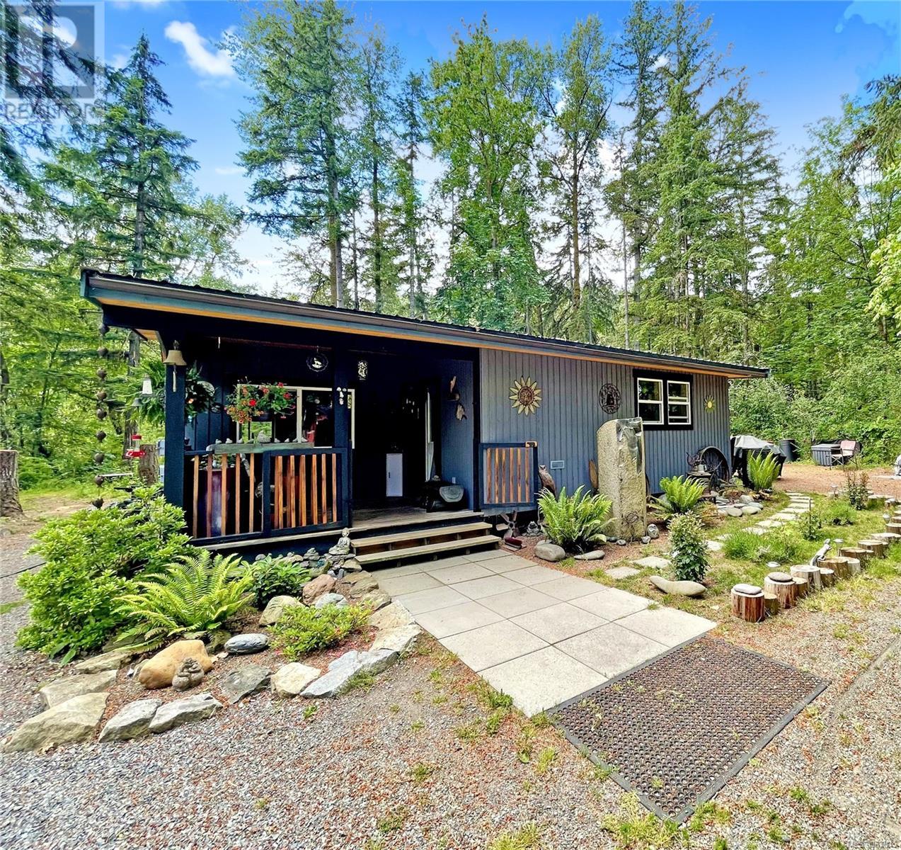 5612 Riverbottom Rd W Property Photo 1