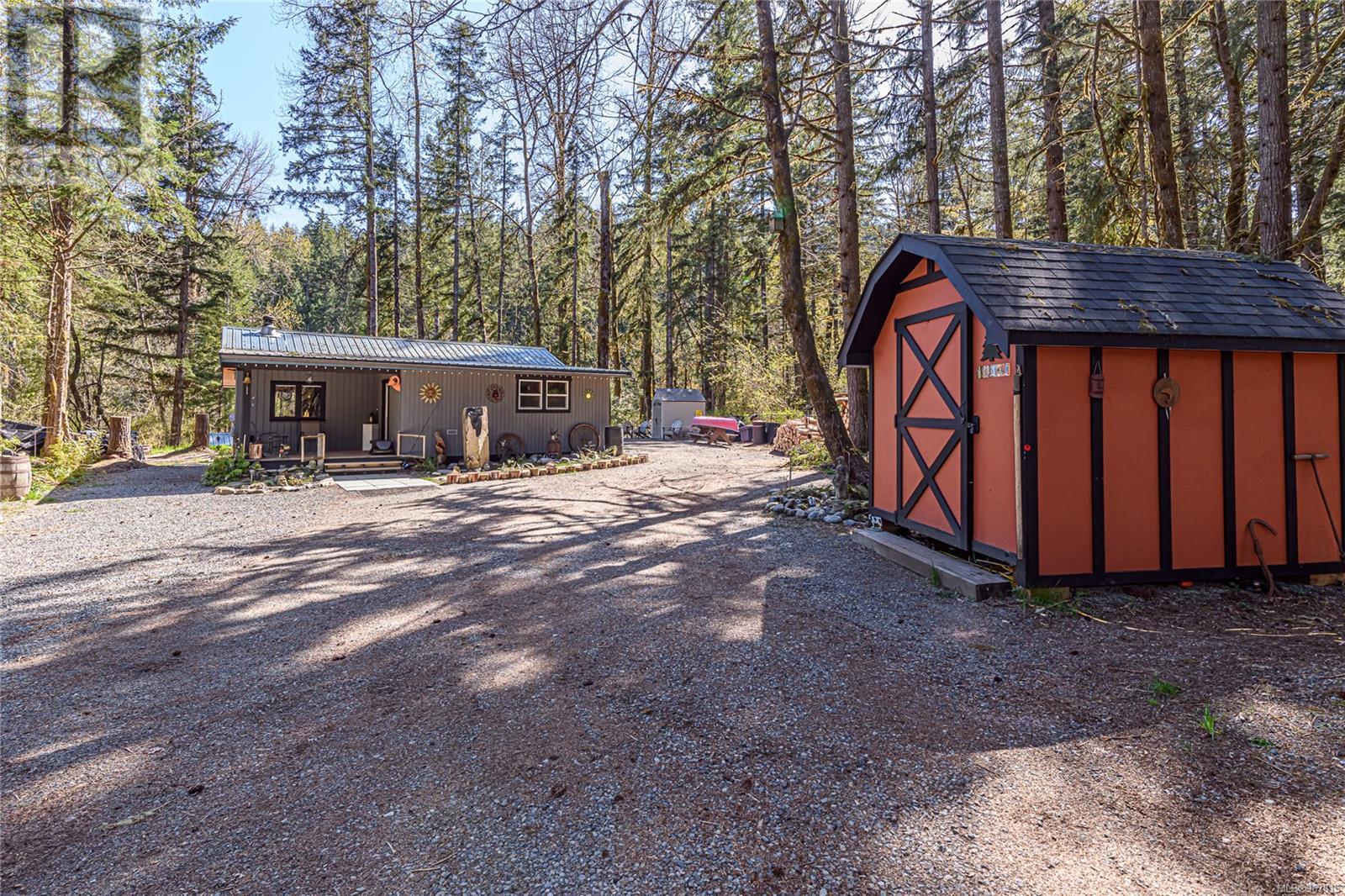 5612 Riverbottom Rd W Property Photo 6