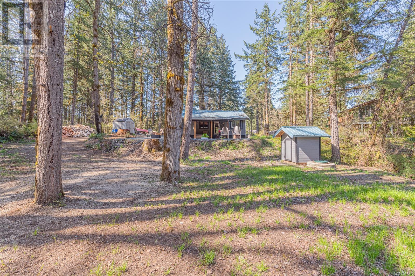 5612 Riverbottom Rd W Property Photo 7