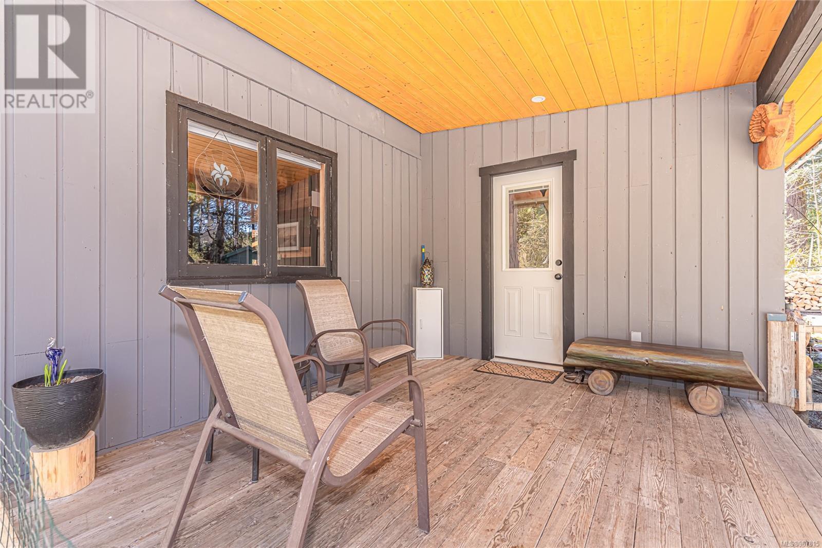 5612 Riverbottom Rd W Property Photo 12