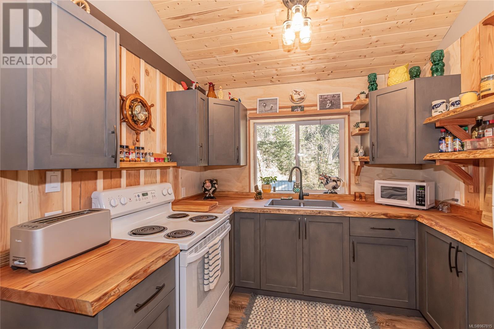 5612 Riverbottom Rd W Property Photo 27