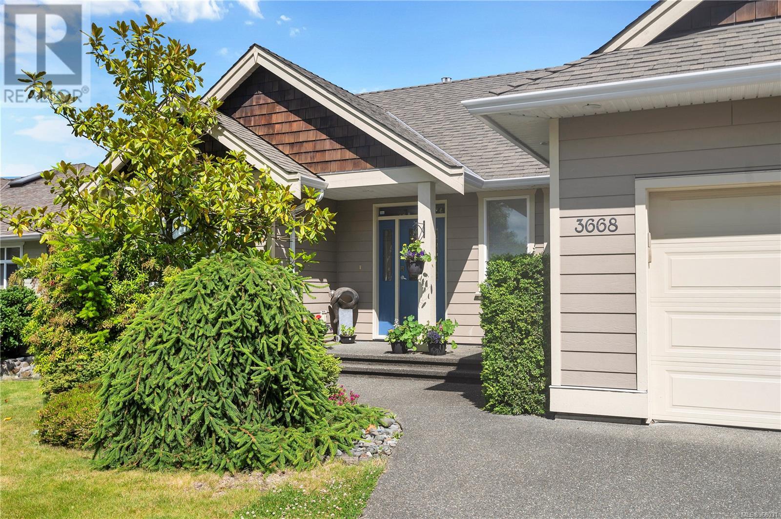 3668 Vermont Pl Property Photo 1