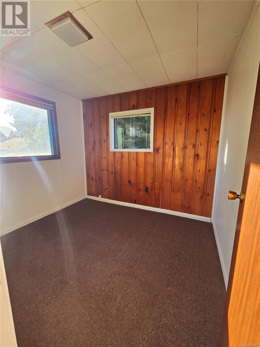 251 Campbell St Property Photo 14