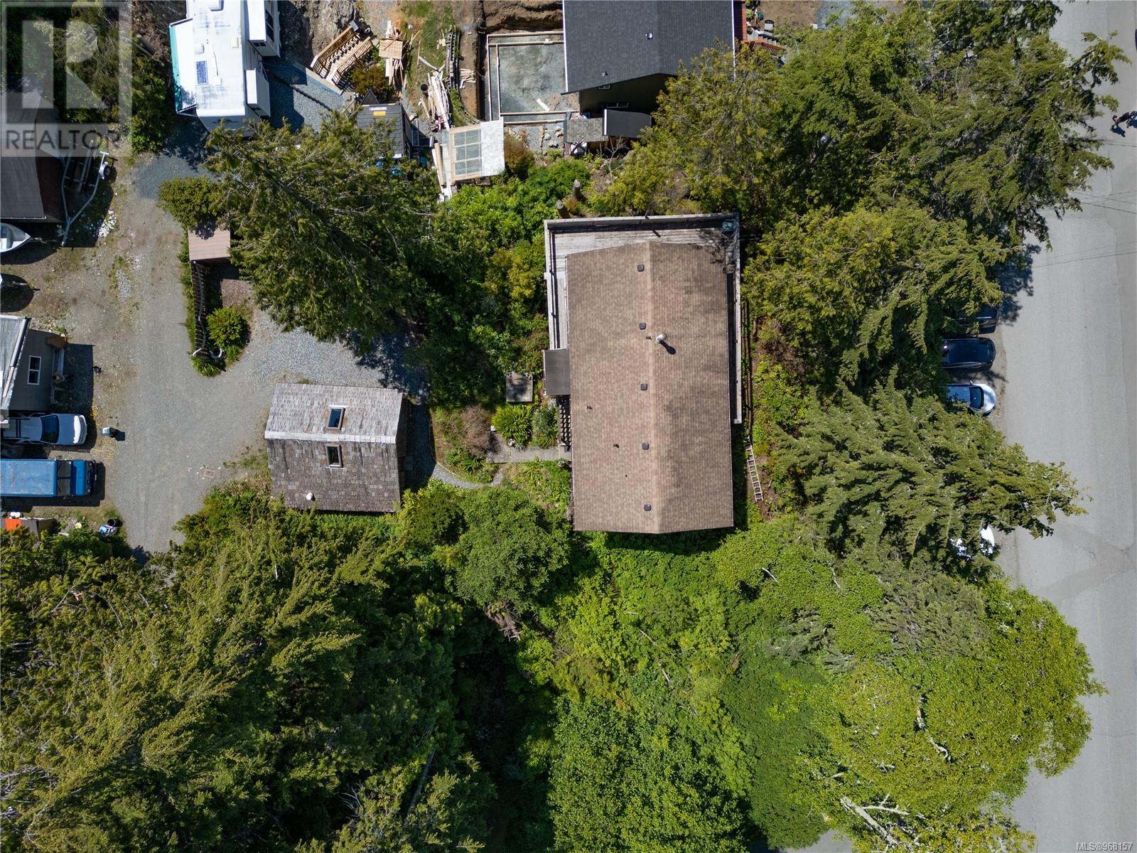 251 Campbell St Property Photo 25