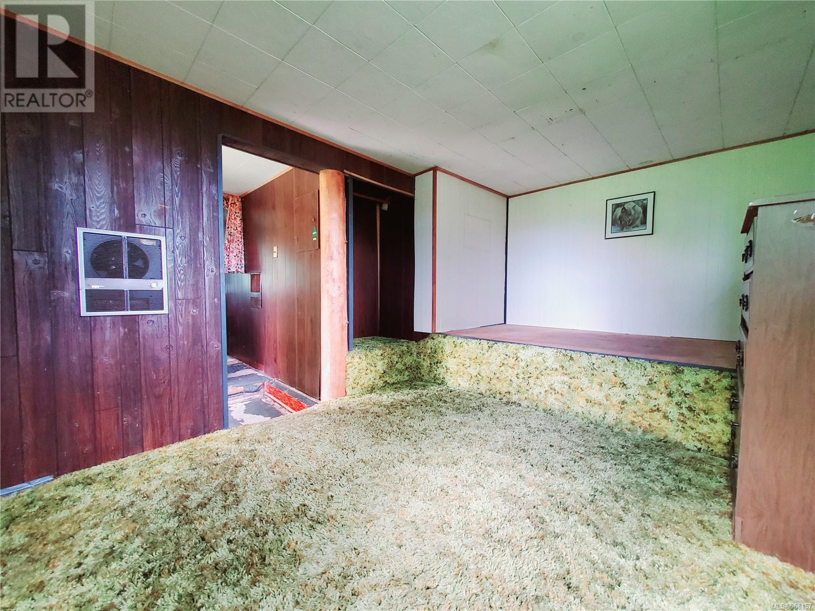 251 Campbell St Property Photo 34