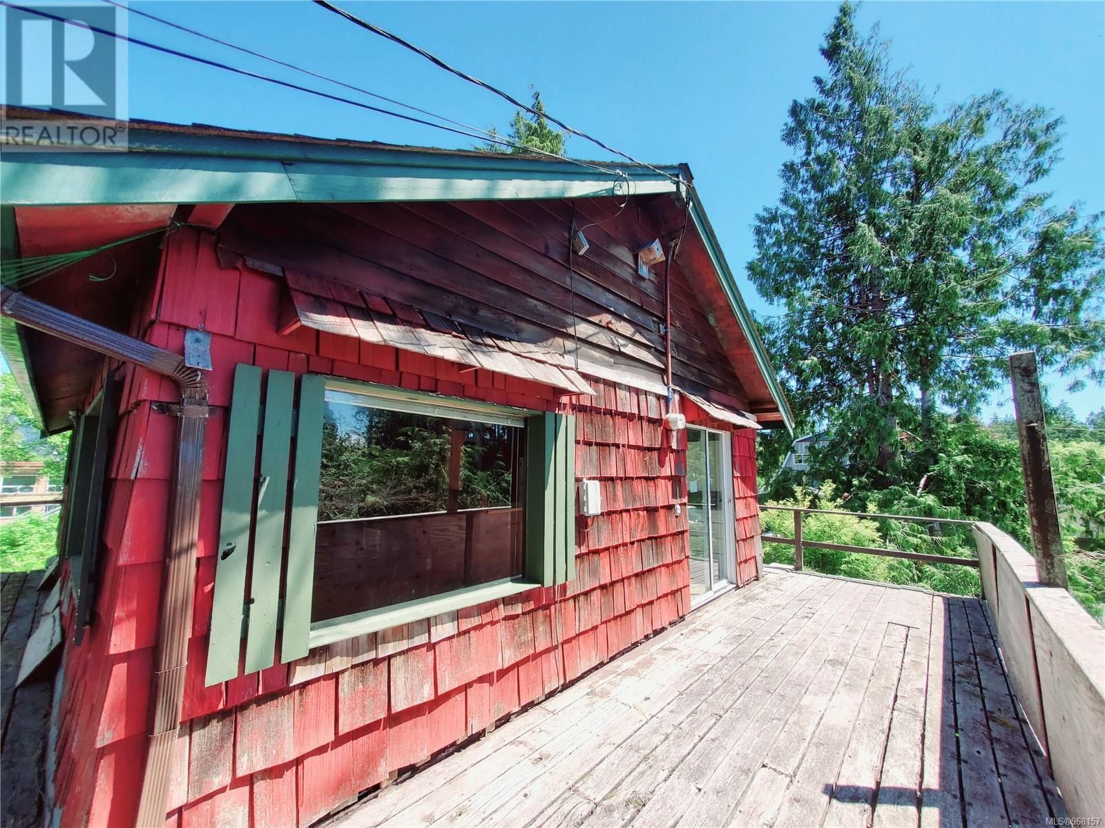 251 Campbell St Property Photo 40