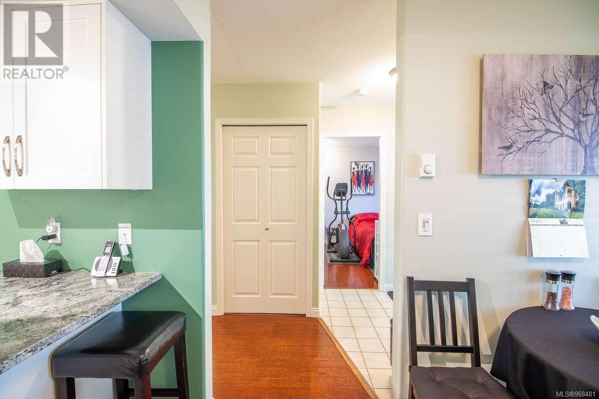20 310 Pym St N Property Photo 22
