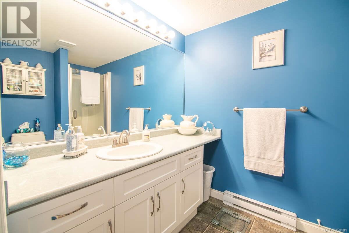 20 310 Pym St N Property Photo 33