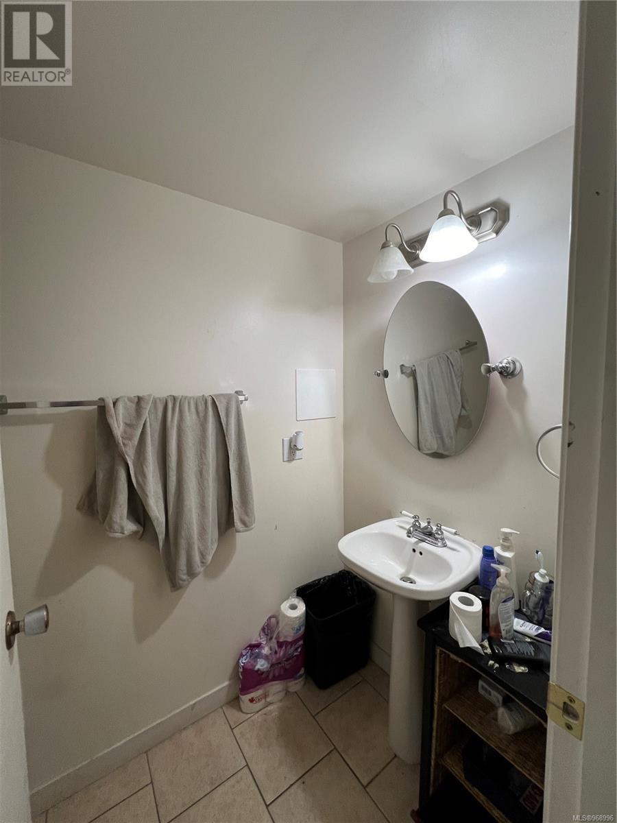 34 500 Muchalat Pl Property Photo 12