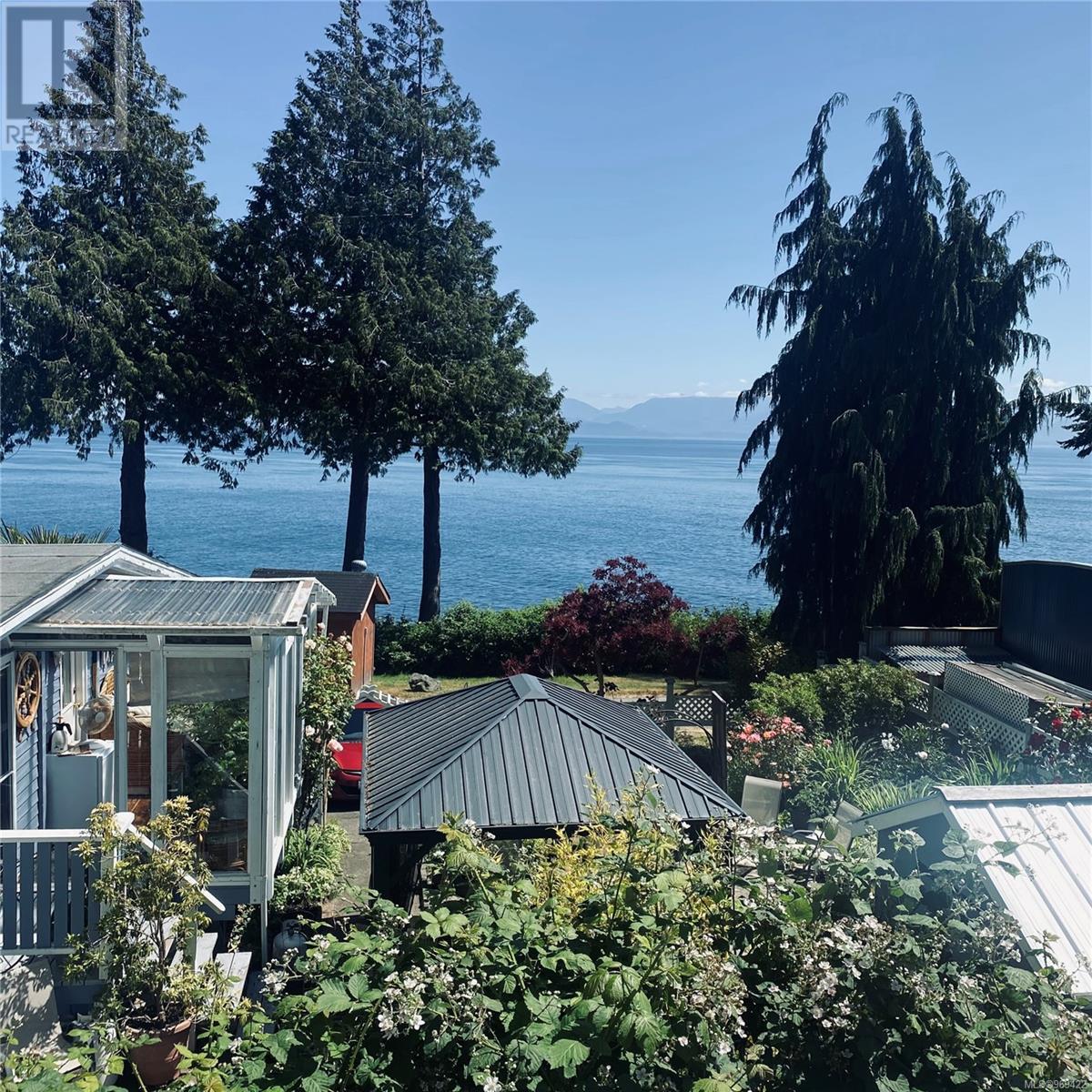 6 8177 West Coast Rd Property Photo 4