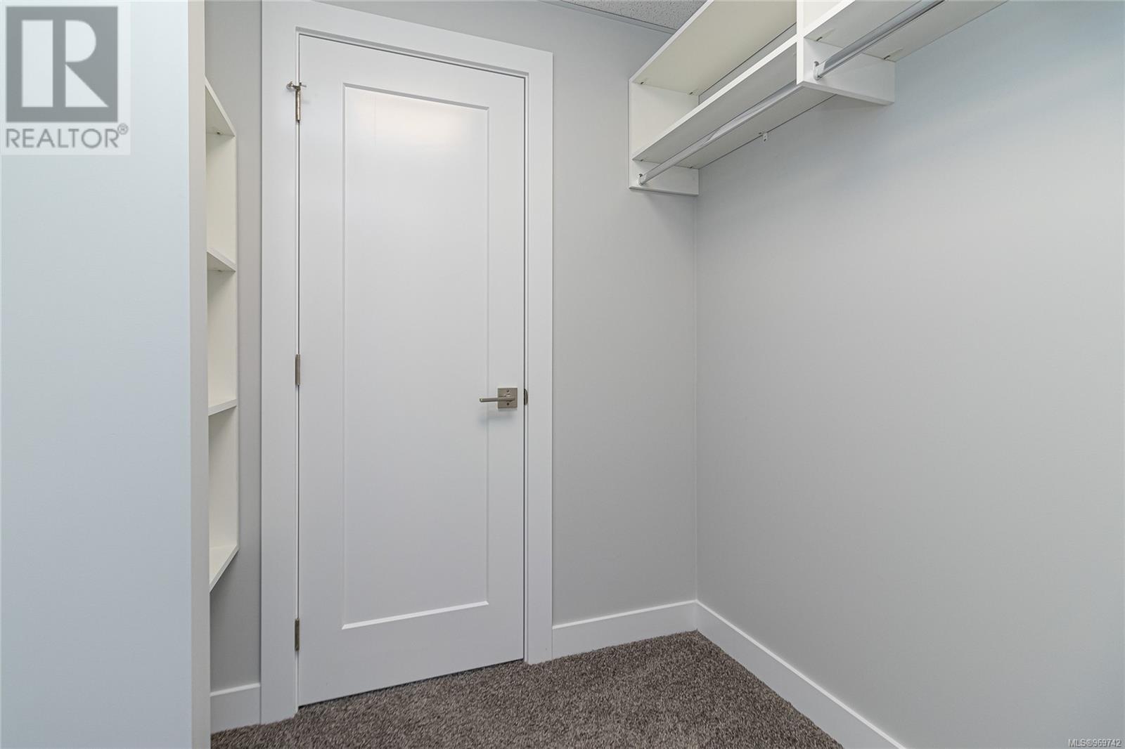 404 918 Jenkins Ave Property Photo 14