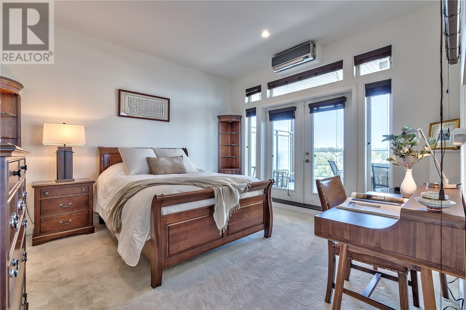 504 10 Chapel St Property Photo 7