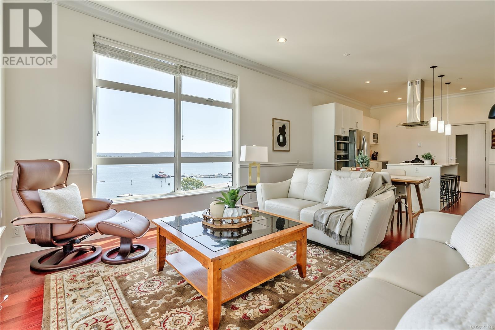 504 10 Chapel St Property Photo 16