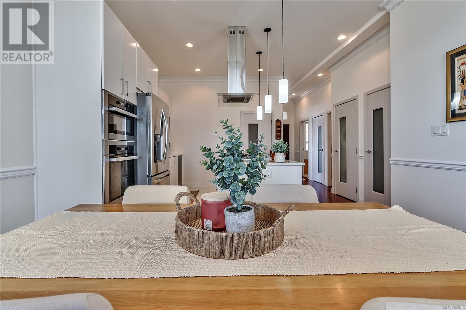 504 10 Chapel St Property Photo 23