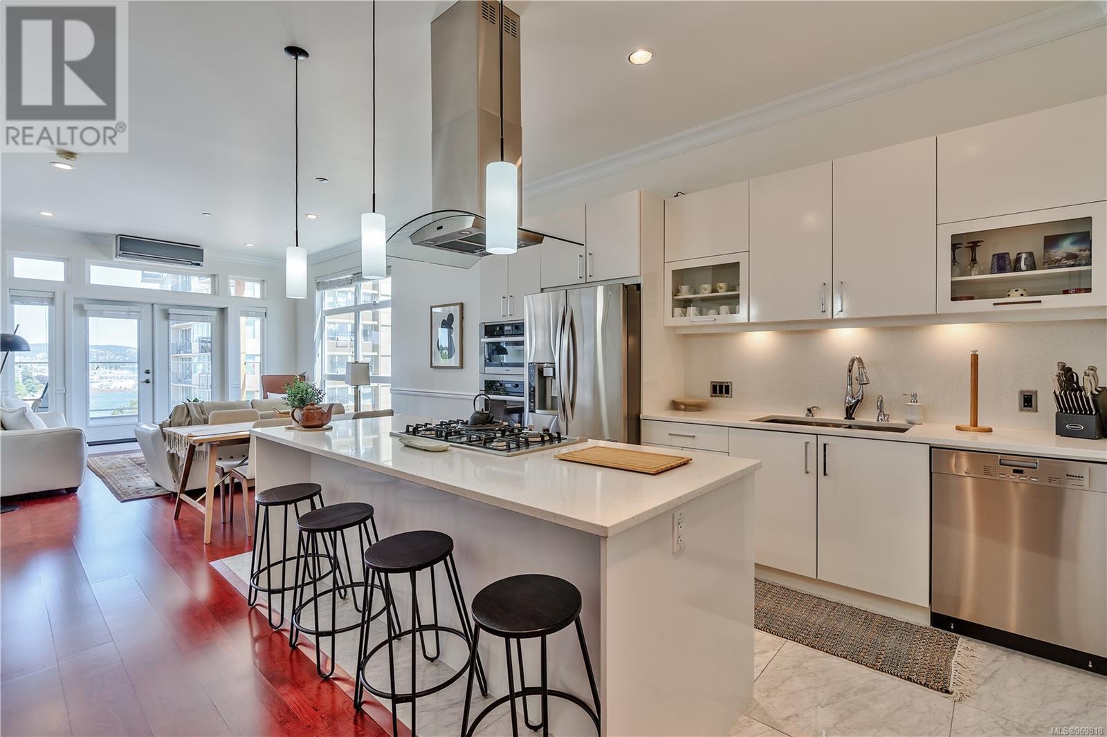 504 10 Chapel St Property Photo 28
