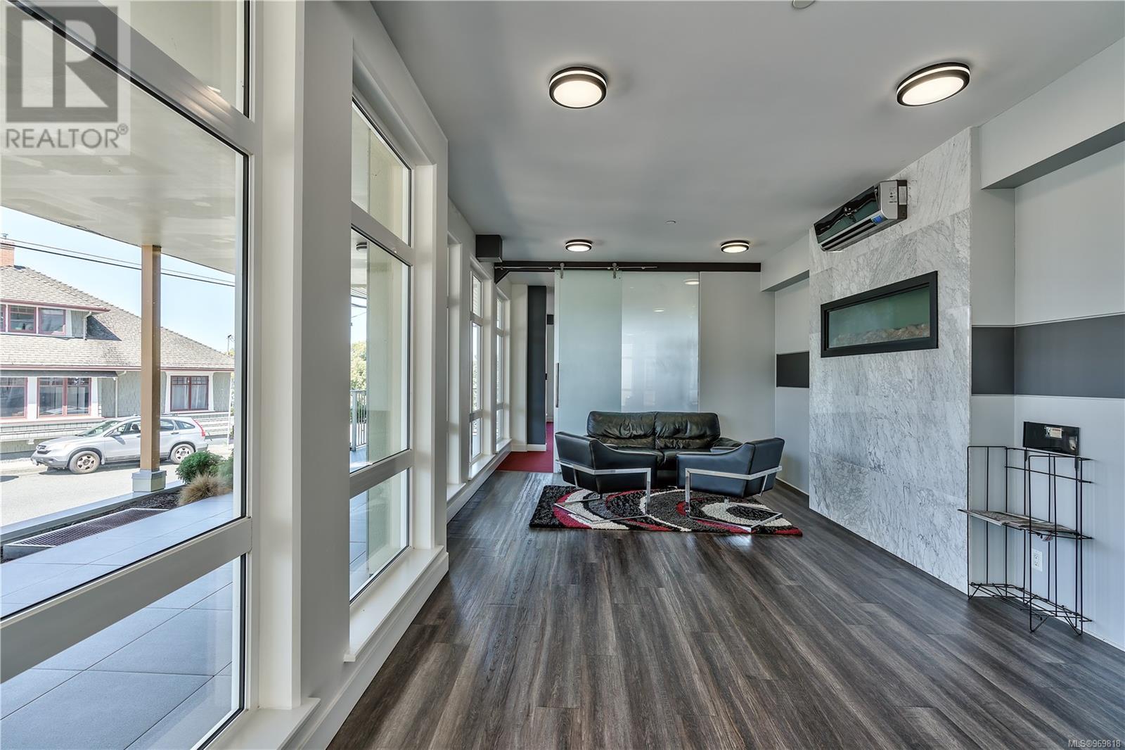 504 10 Chapel St Property Photo 61