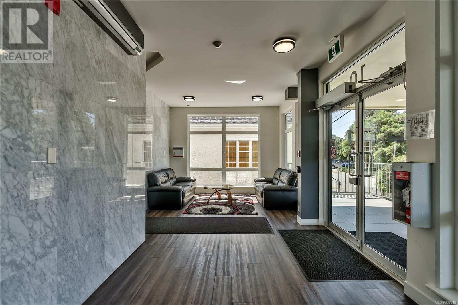 504 10 Chapel St Property Photo 64