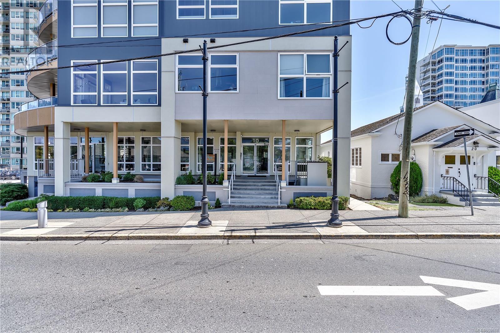 504 10 Chapel St Property Photo 76
