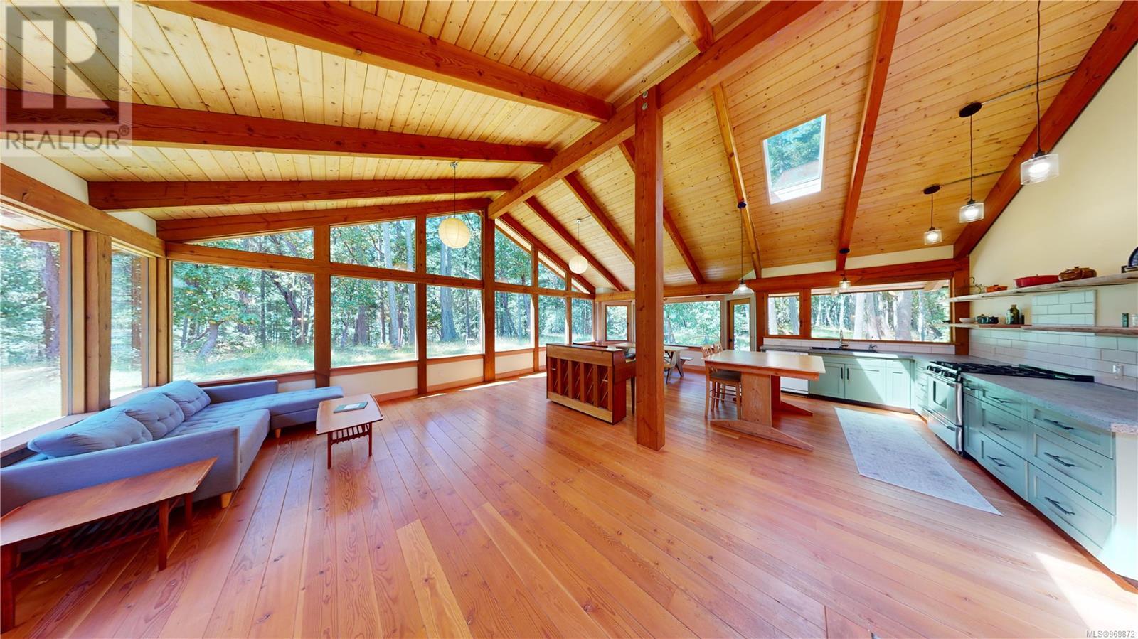 530 Flewett Dr Property Photo 7