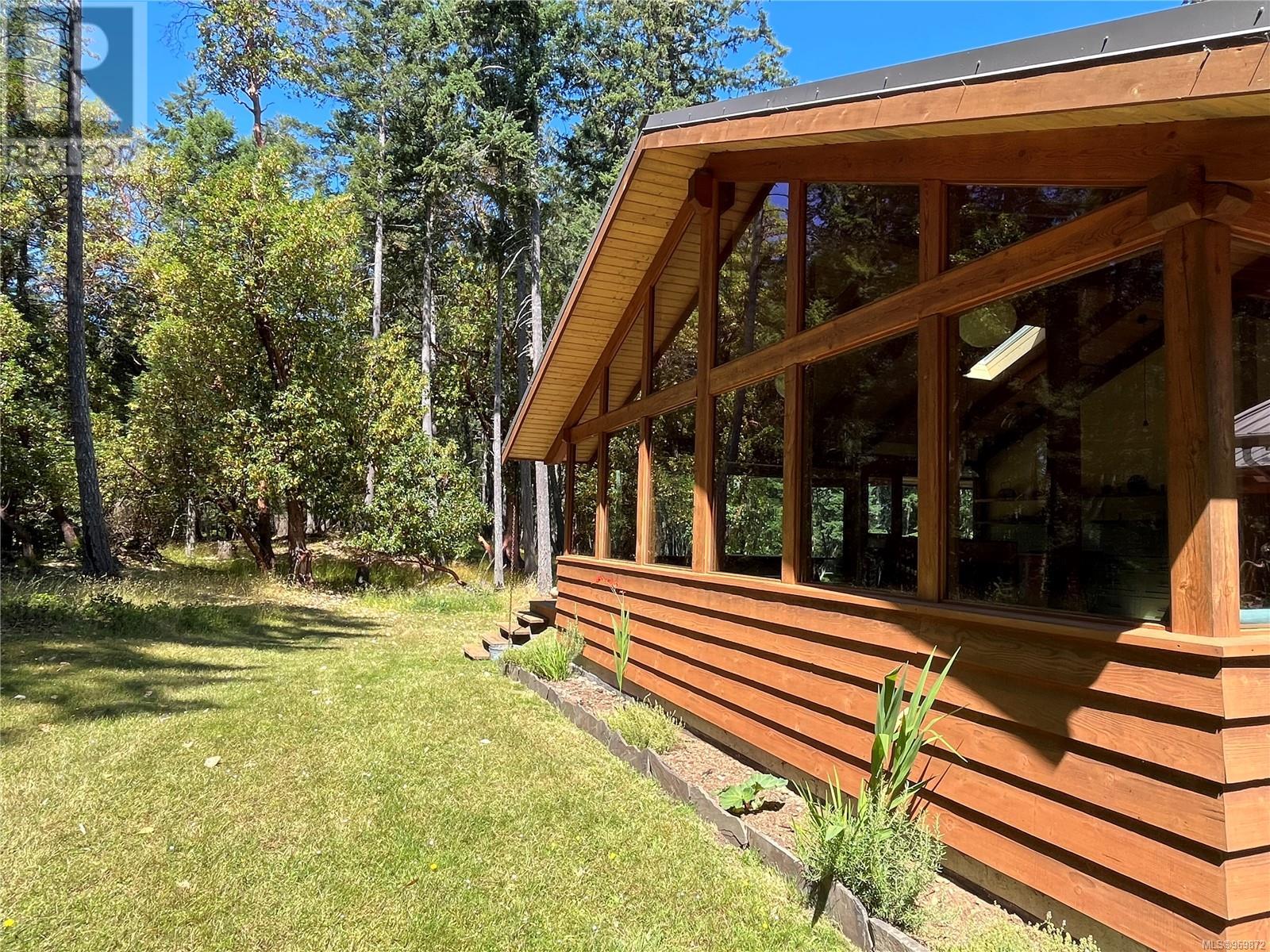 530 Flewett Dr Property Photo 32