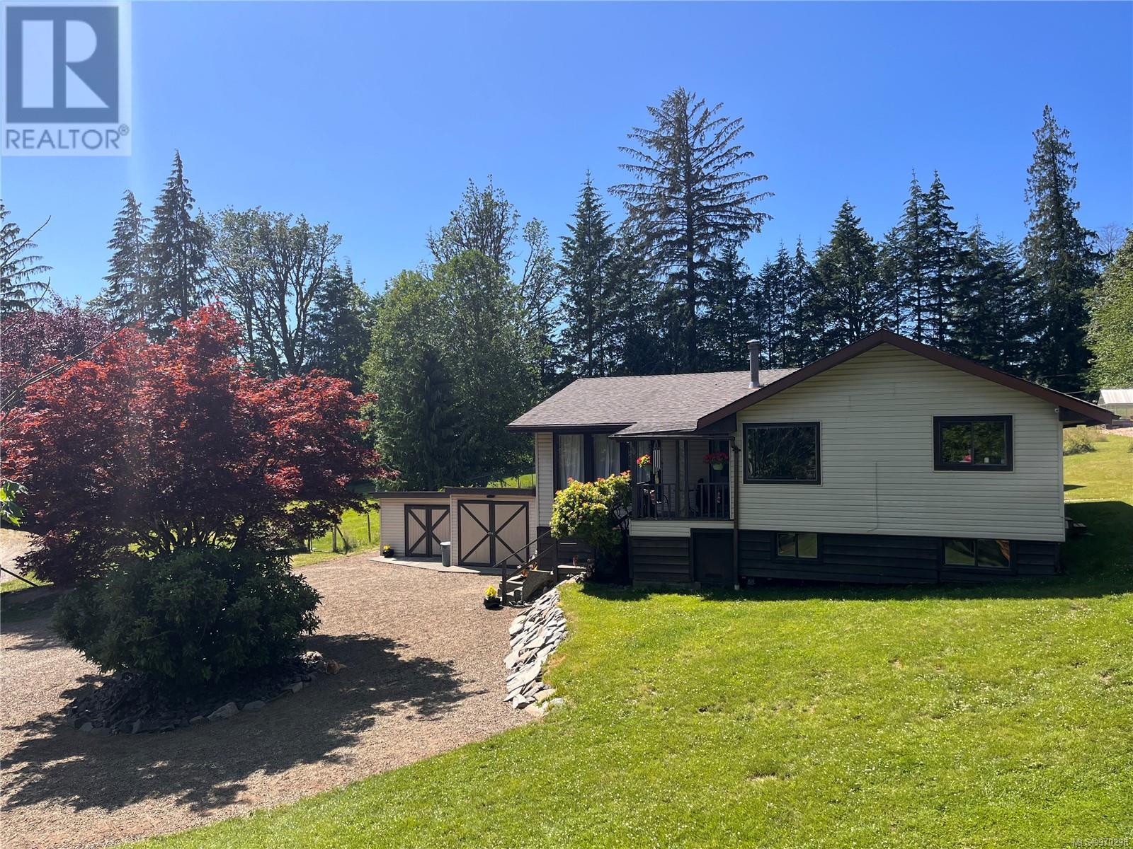 973 Island Hwy Property Photo