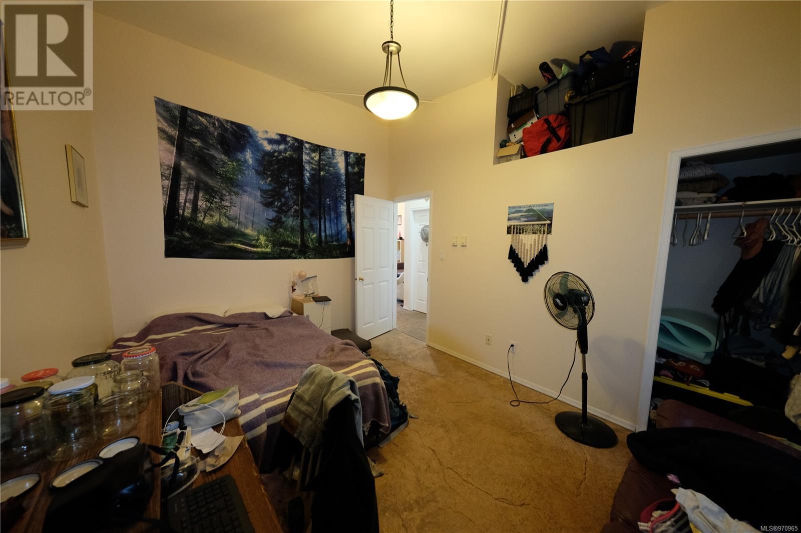 2 671 Industrial Way Property Photo 15