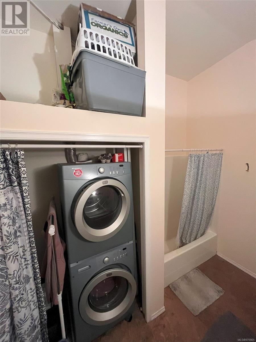 2 671 Industrial Way Property Photo 19