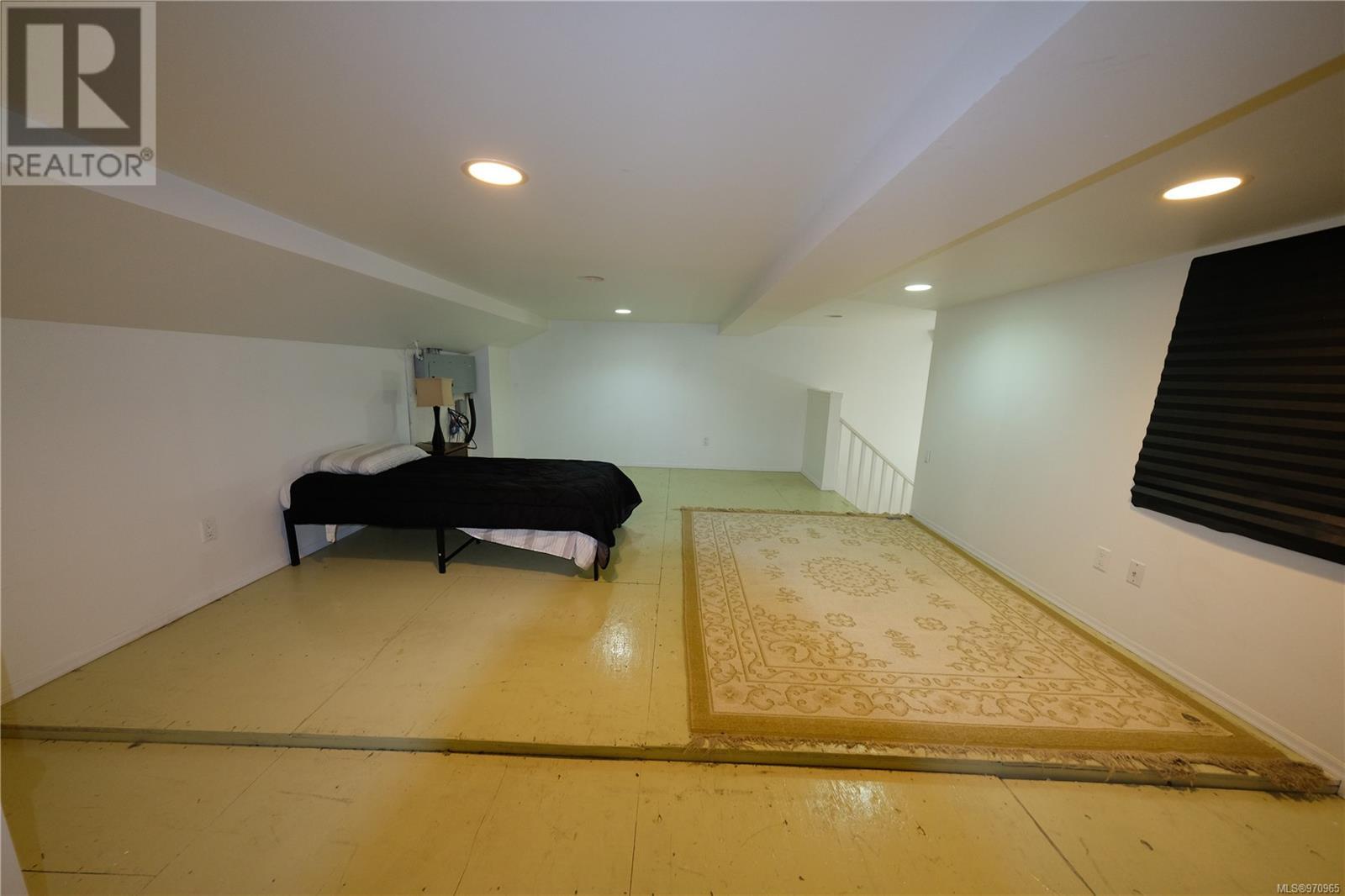 2 671 Industrial Way Property Photo 26