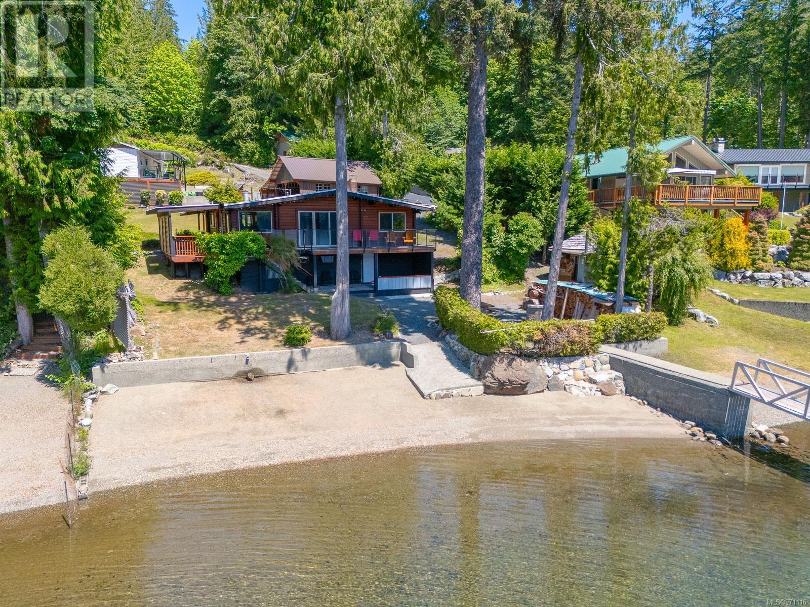 8856 Stirling Arm Dr Property Photo 1