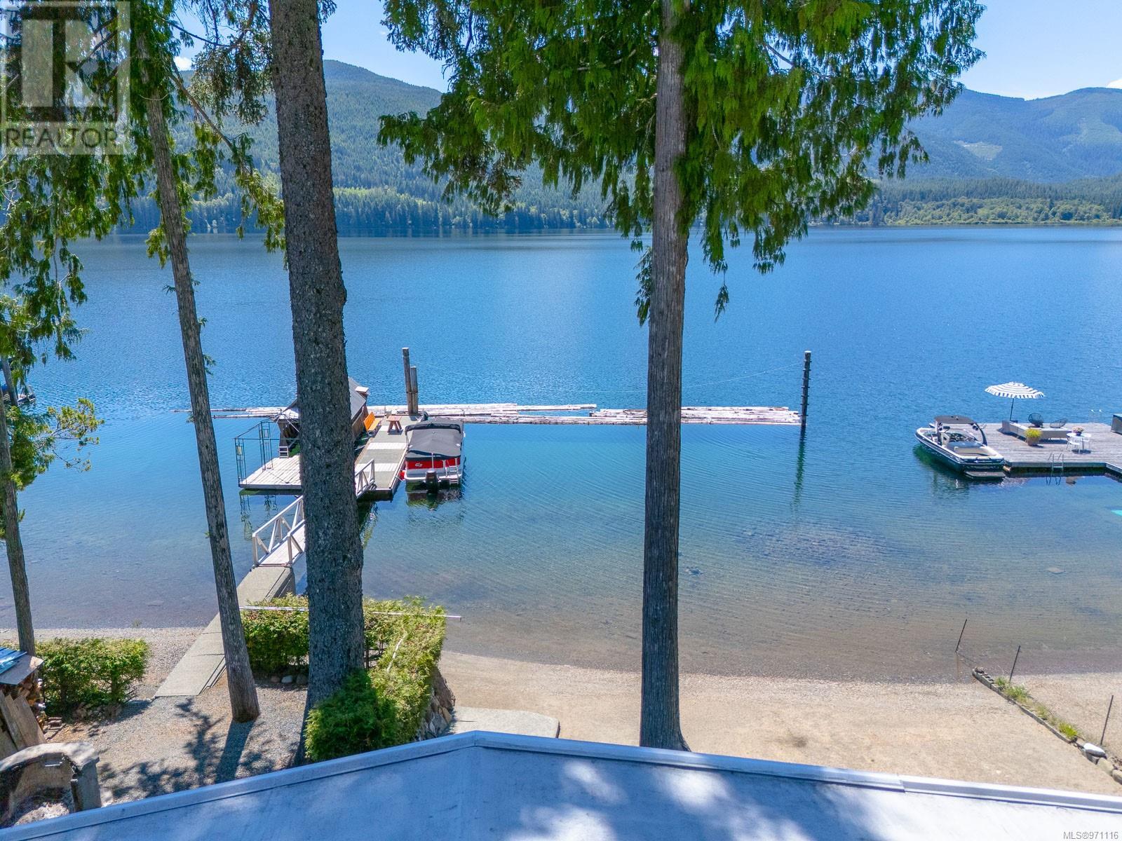 8856 Stirling Arm Dr Property Photo 2