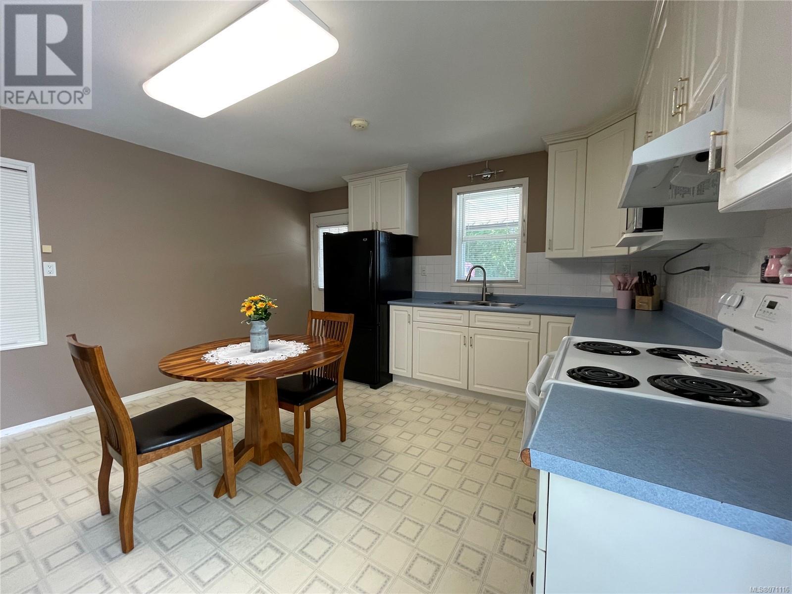 8856 Stirling Arm Dr Property Photo 30
