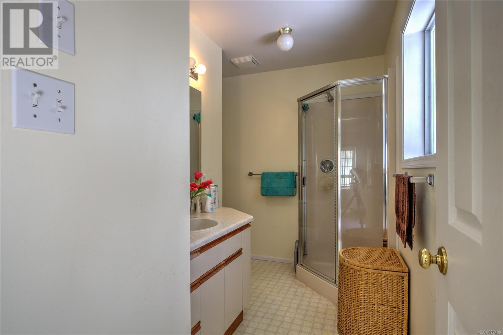 3112 Henry Rd Property Photo 17