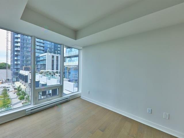 1188 Rue St-antoine O., #403 Property Photo 32