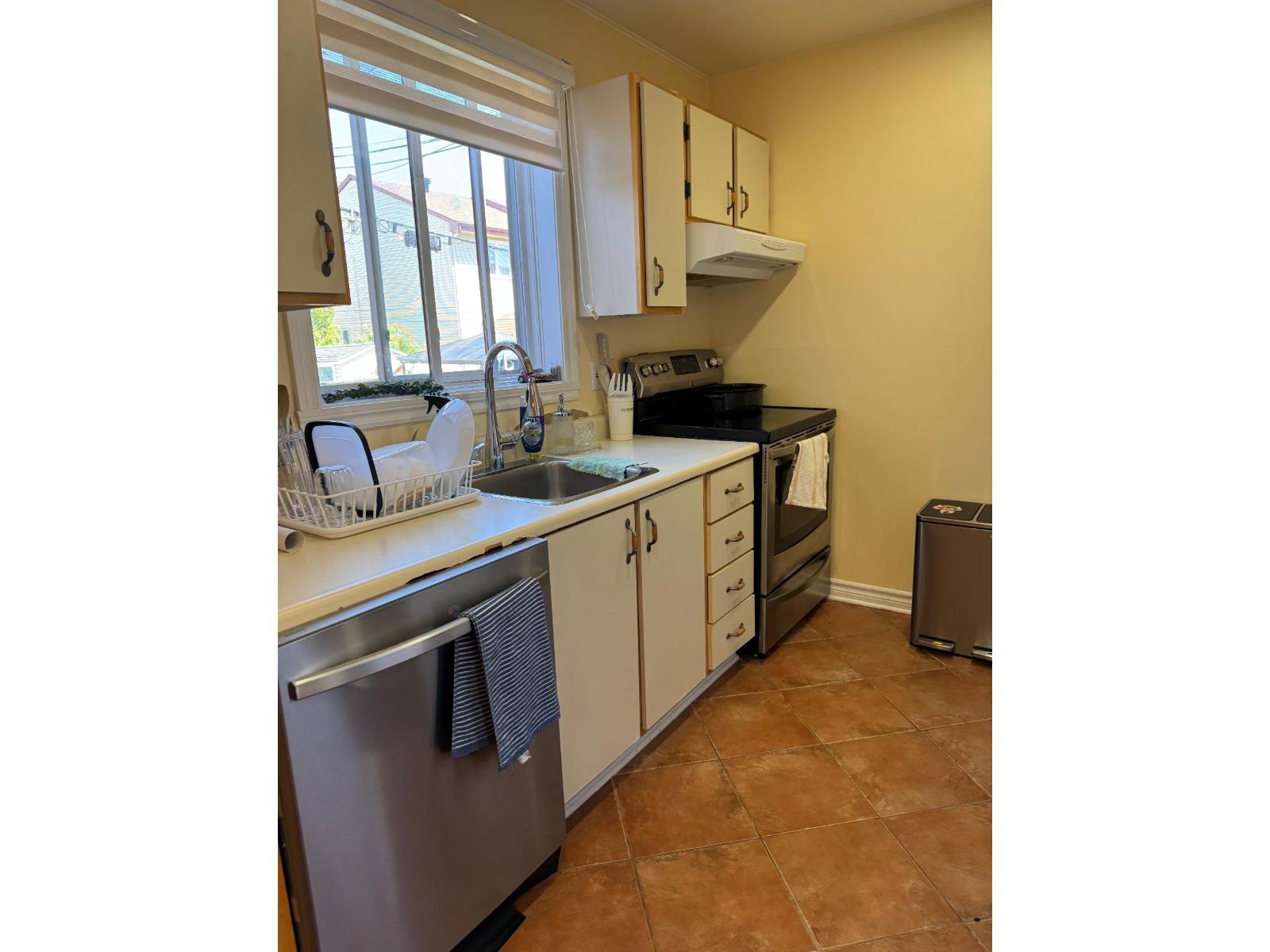 2 Rue Boyer Property Photo 9