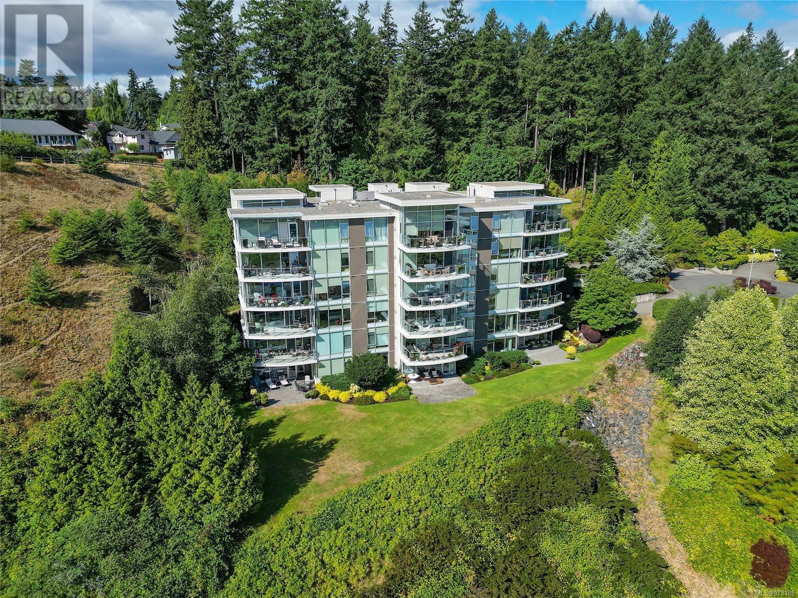 503 738 Sayward Hill Terr Property Photo 1