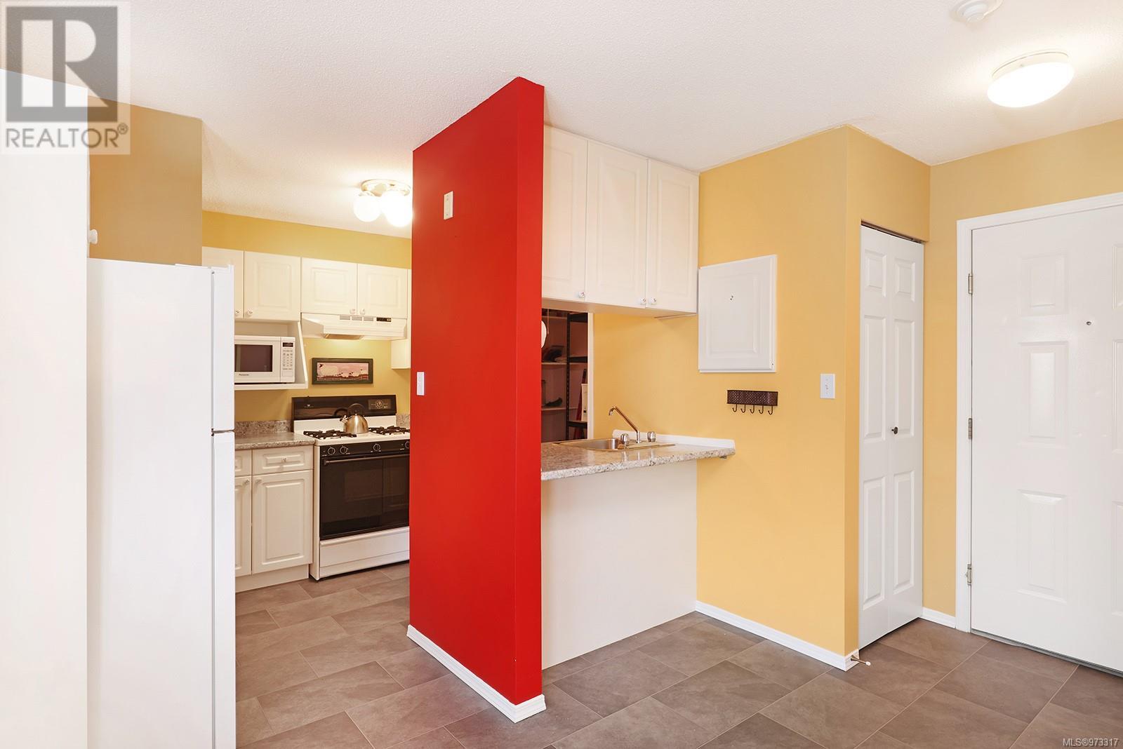 101 1105 Henry Rd Property Photo 8