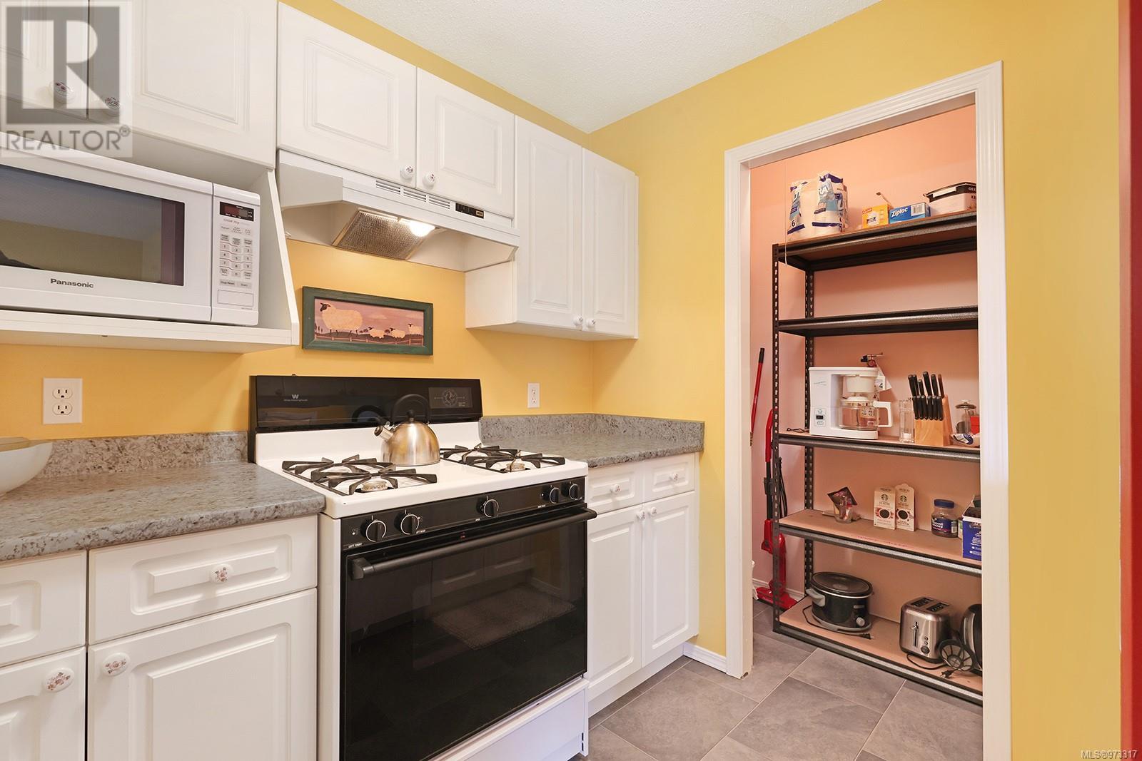 101 1105 Henry Rd Property Photo 10