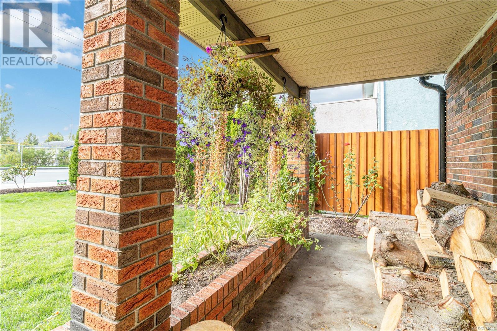 2436 Ocean Ave Property Photo 45