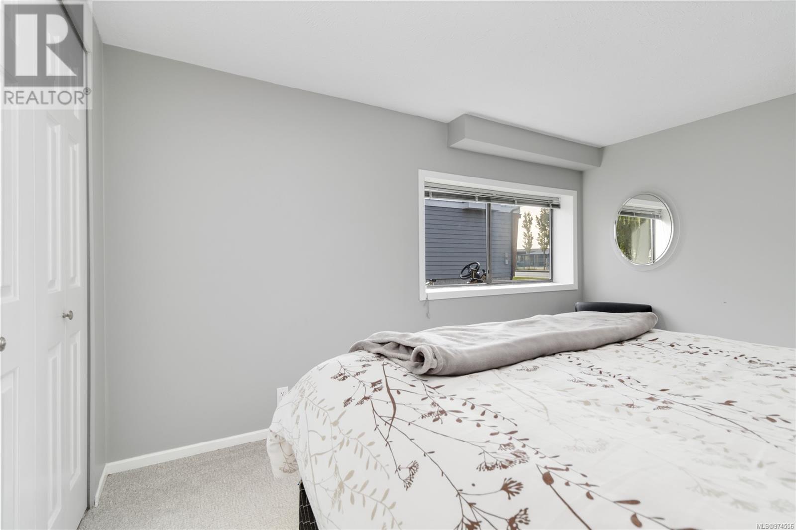 2436 Ocean Ave Property Photo 55
