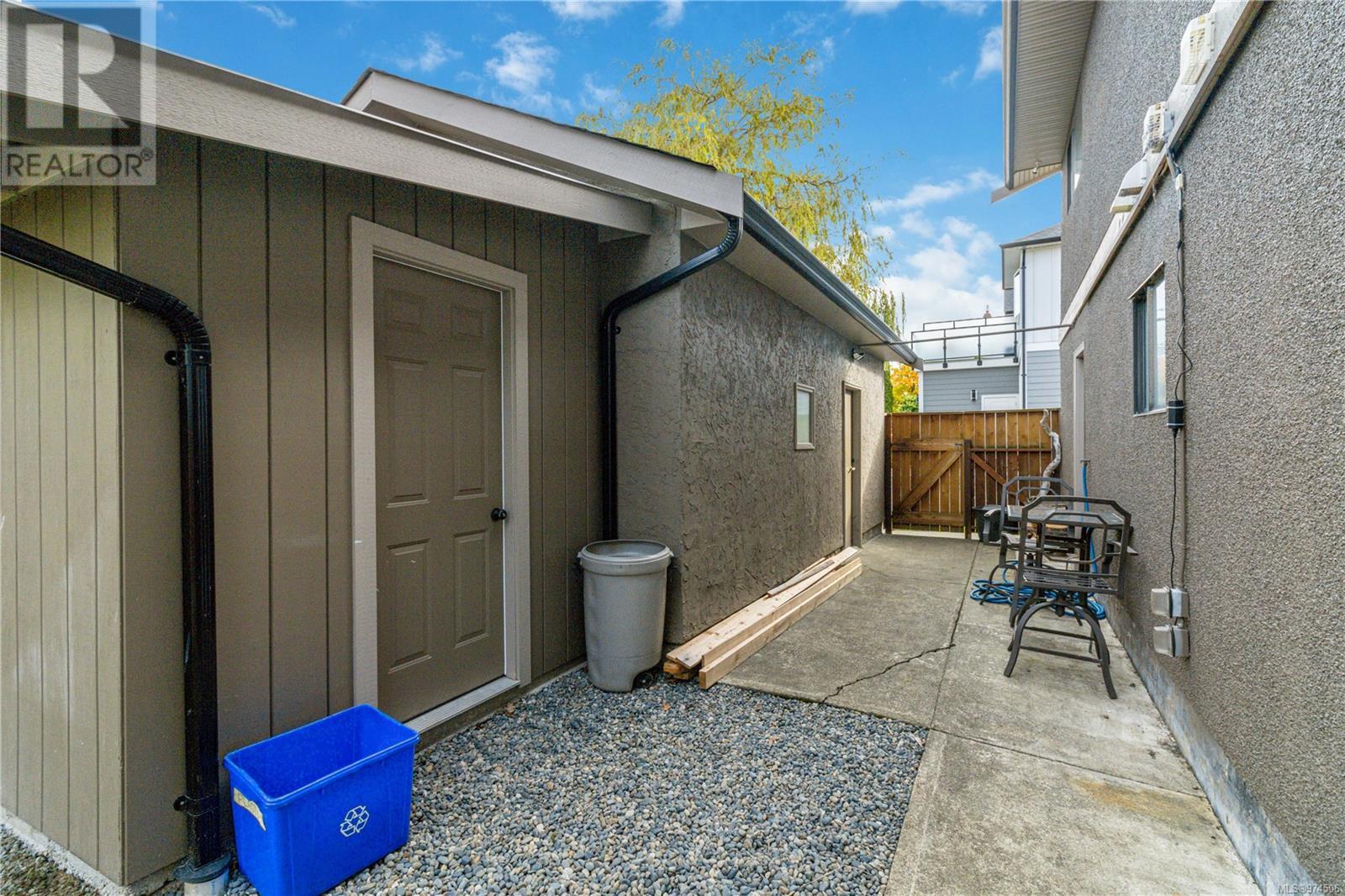 2436 Ocean Ave Property Photo 65