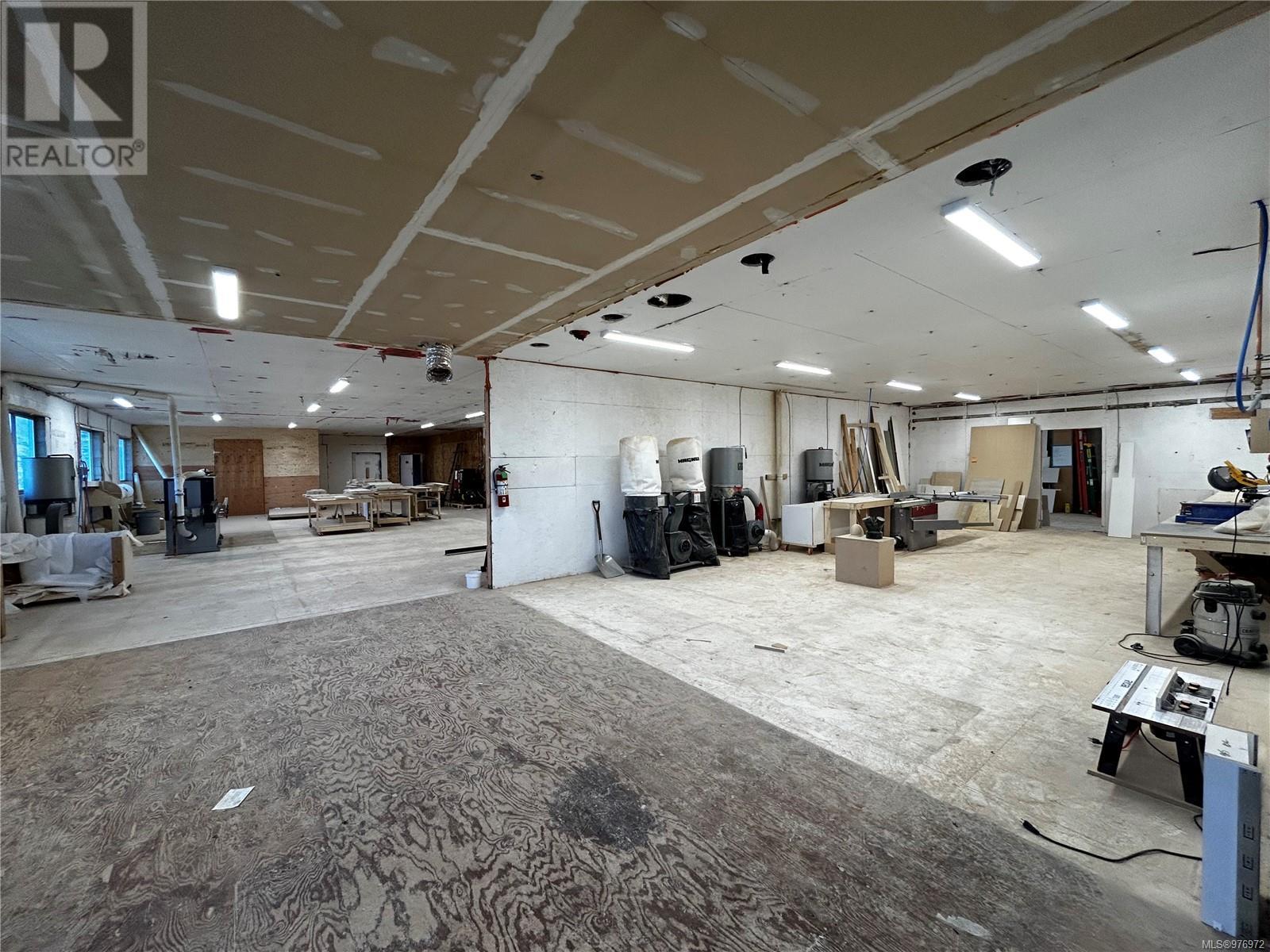 2935 Sprott Rd Property Photo 12