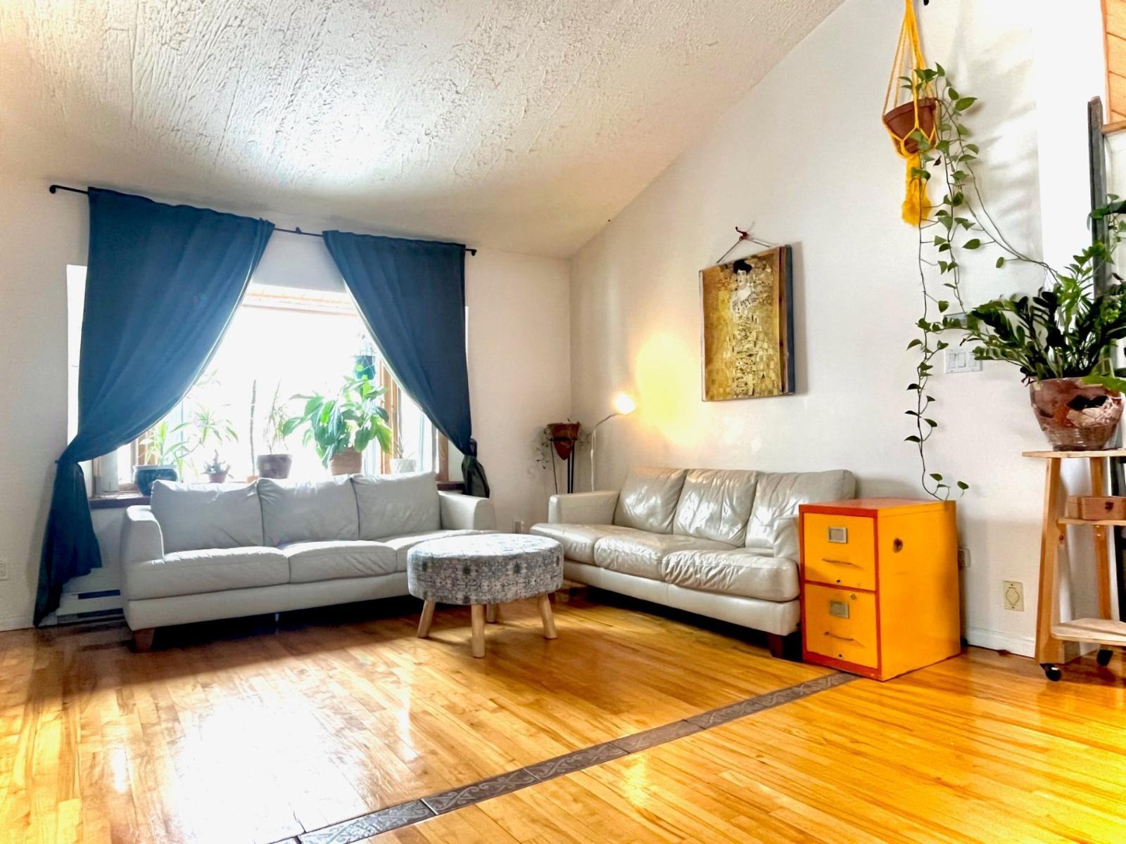 84-84a Rue Thibault S. Property Photo 4