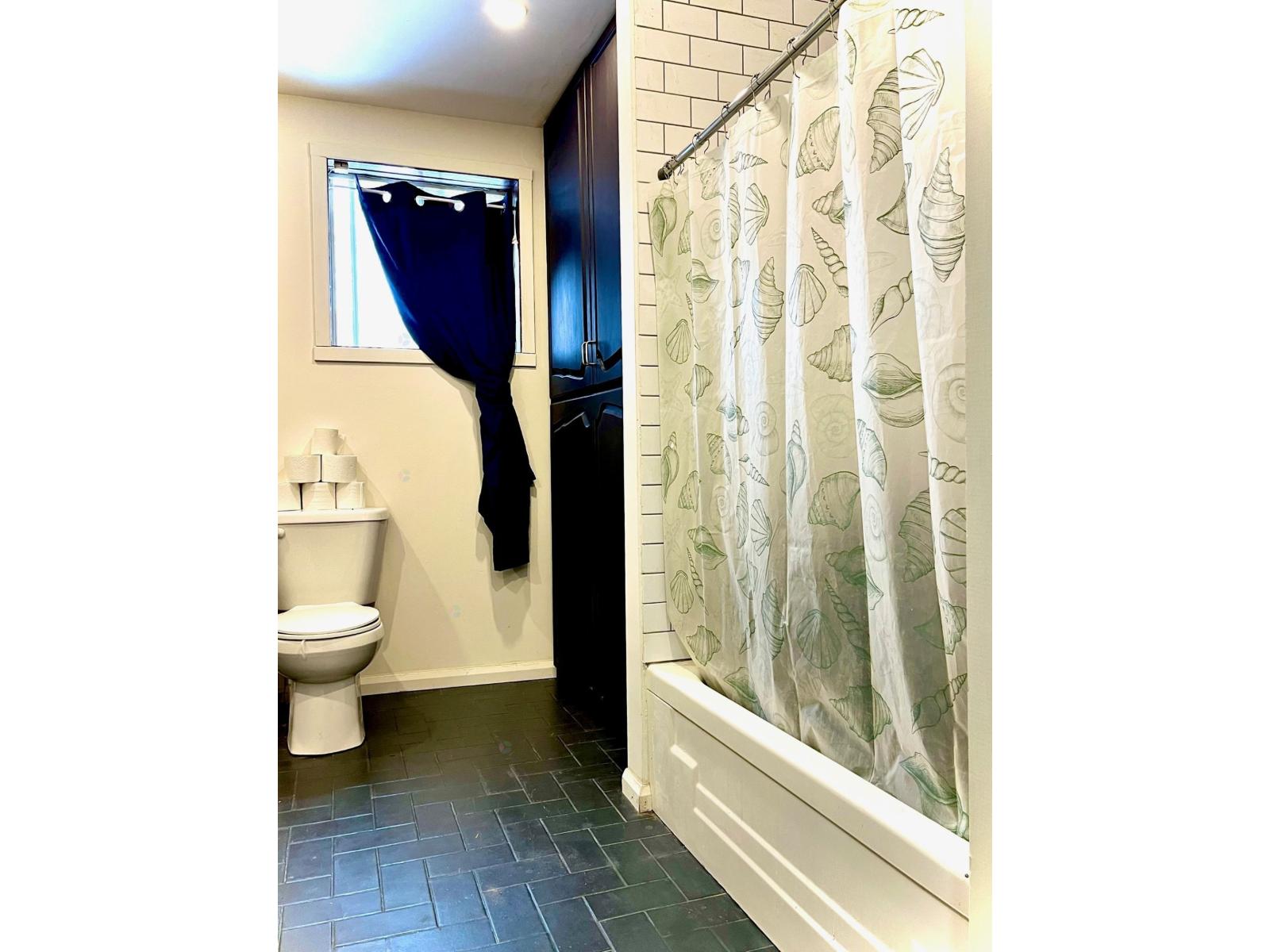 84-84a Rue Thibault S. Property Photo 12