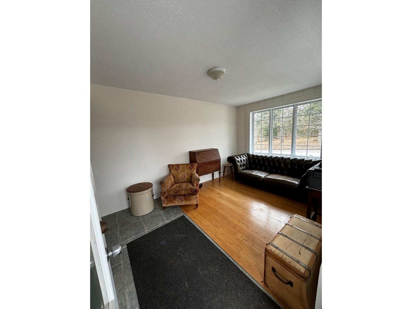 84-84a Rue Thibault S. Property Photo 15