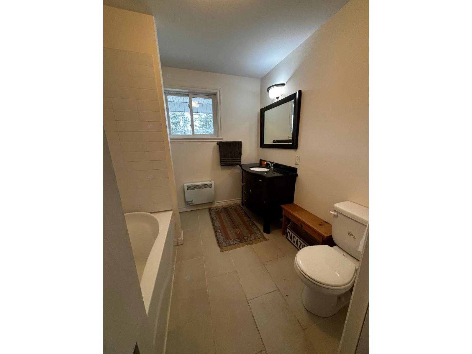 84-84a Rue Thibault S. Property Photo 17
