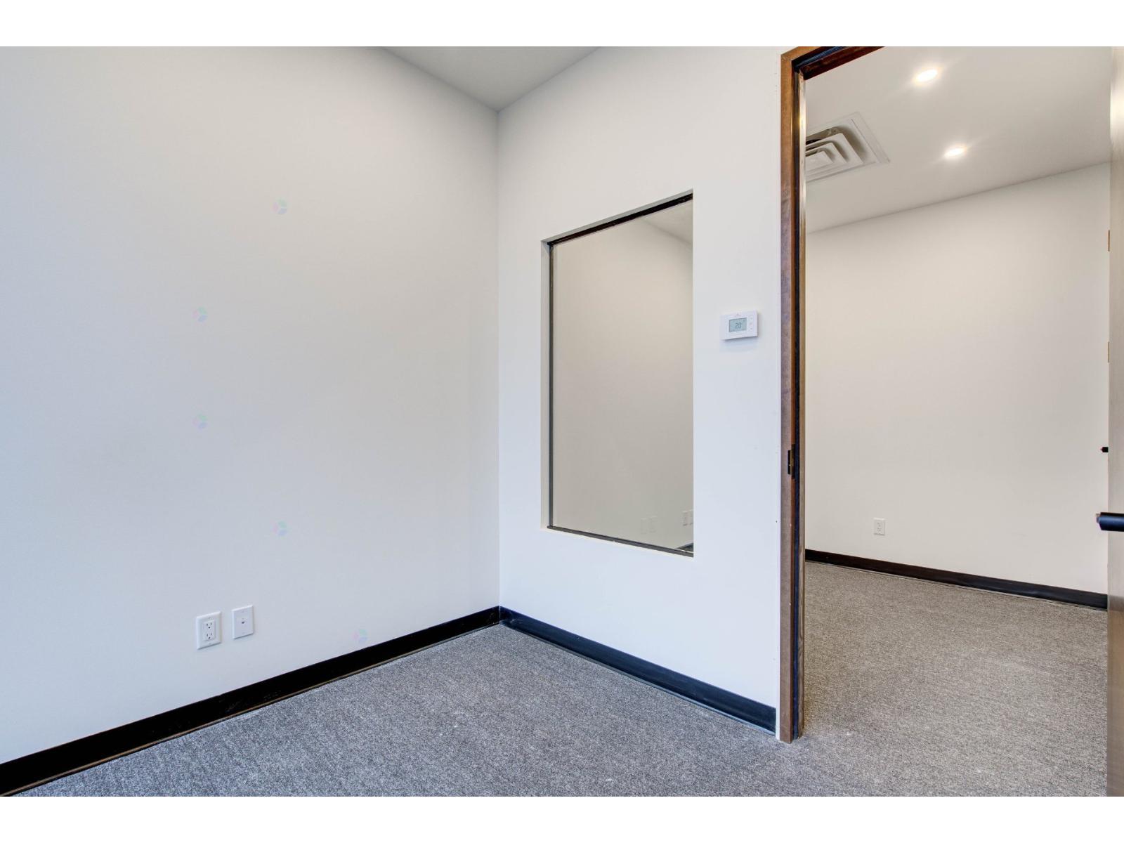 3185 Mtée St-hubert, #202 Property Photo 6
