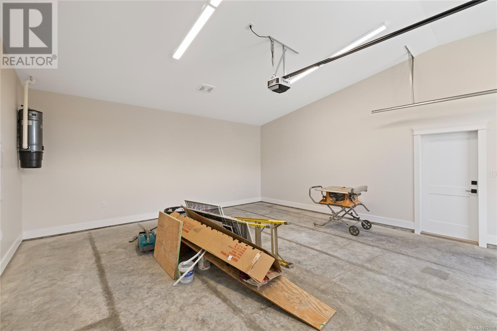 136 4065 Mcbride St Property Photo 25