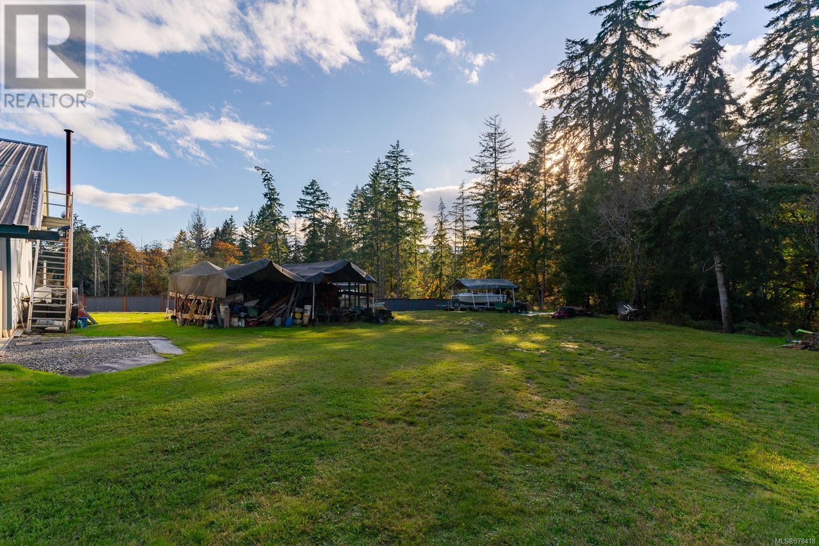 5854 Strathcona St Property Photo 46